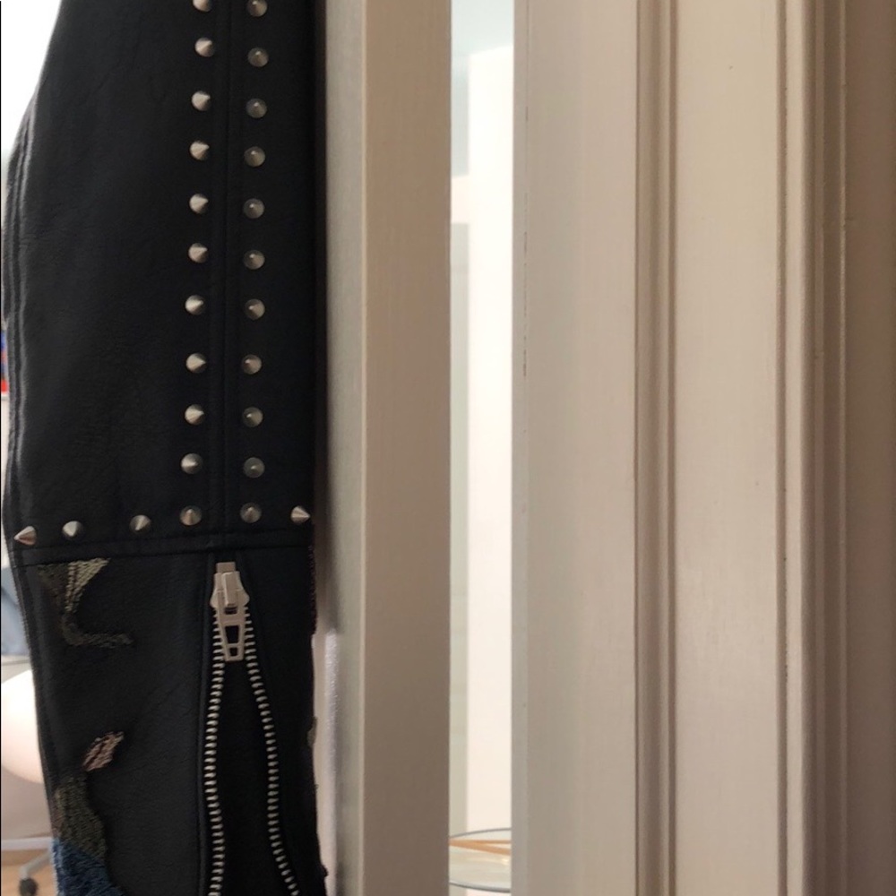 BLANK NYC EMBROIDERED STUDDED FAUX LEATHER JACKET - Picture 8 of 8